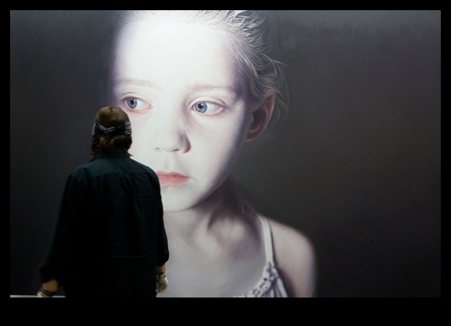 Fotoreālisms 20. gadsimta skatījums uz hiperreālistiskām gleznām 2 Fotoreālisma perspektīvas: hiperreālistiskas gleznas 20. gadsimtā