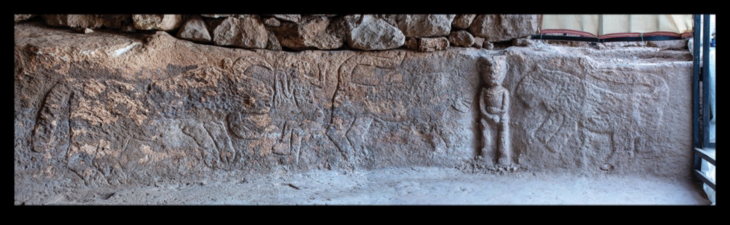 Iegravēti stāsti: stāsti, kas stāstīti caur seniem artefaktiem