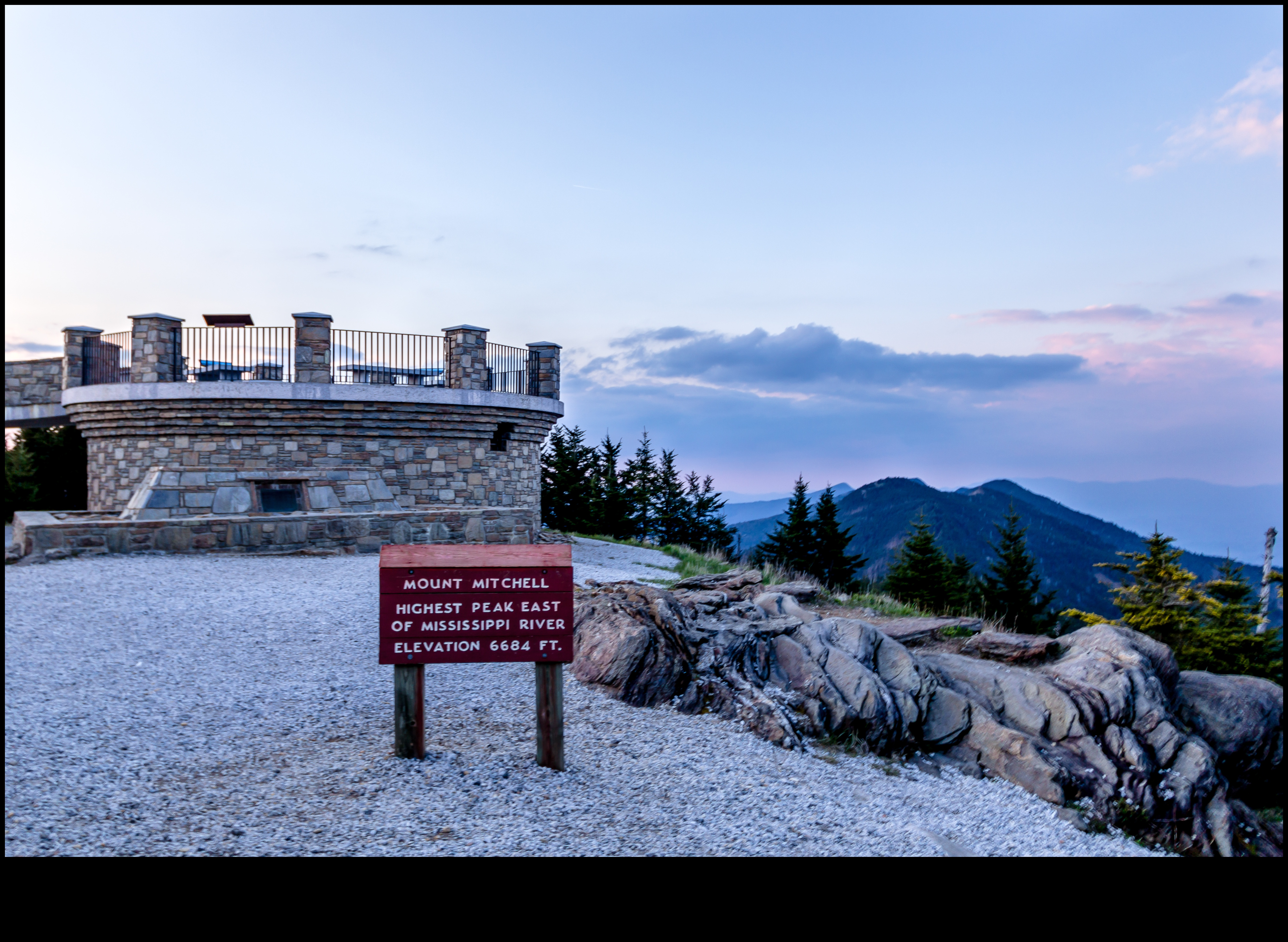 Virsotnes pacēlums: Kalnu virsotņu majestāte