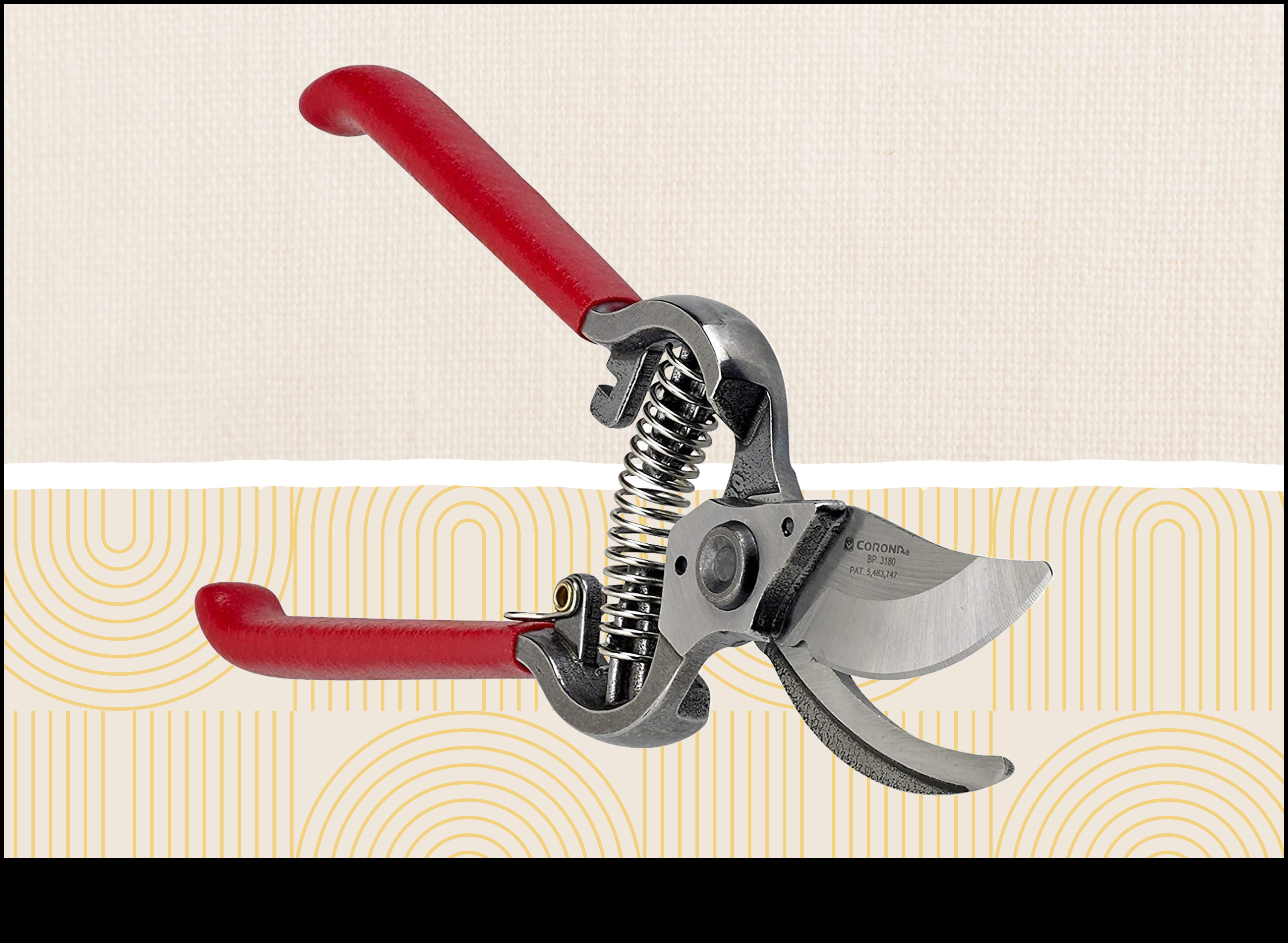 Apgriezt un ziedēt: ekspertu apstiprināti dārza instrumenti